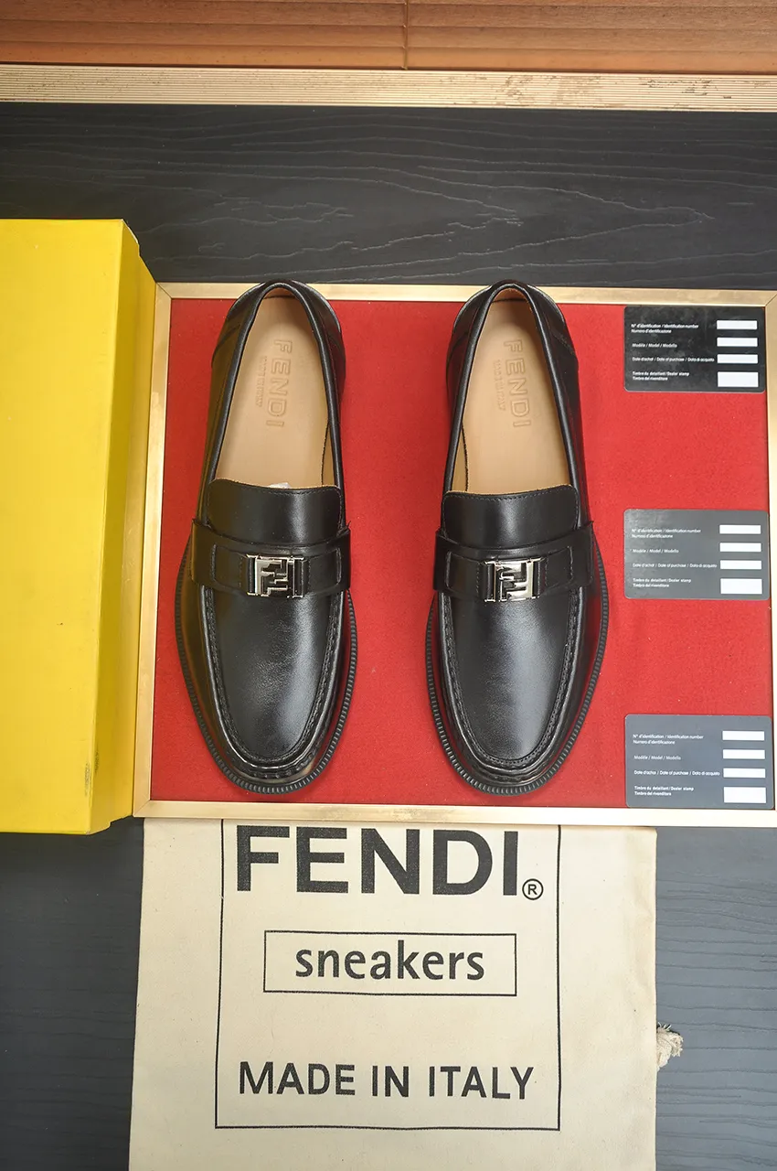 Men's shoes 💰500💶 [FENDI] The latest high-end men's shoes in Hong Kong! Original quality. The upper is made of imported cowhide material and cowhide lining! Super comfortable on the foot, original wear-resistant outsole, luxurious, fashionable, casual and versatile! Size: 38-45 (45 customized)